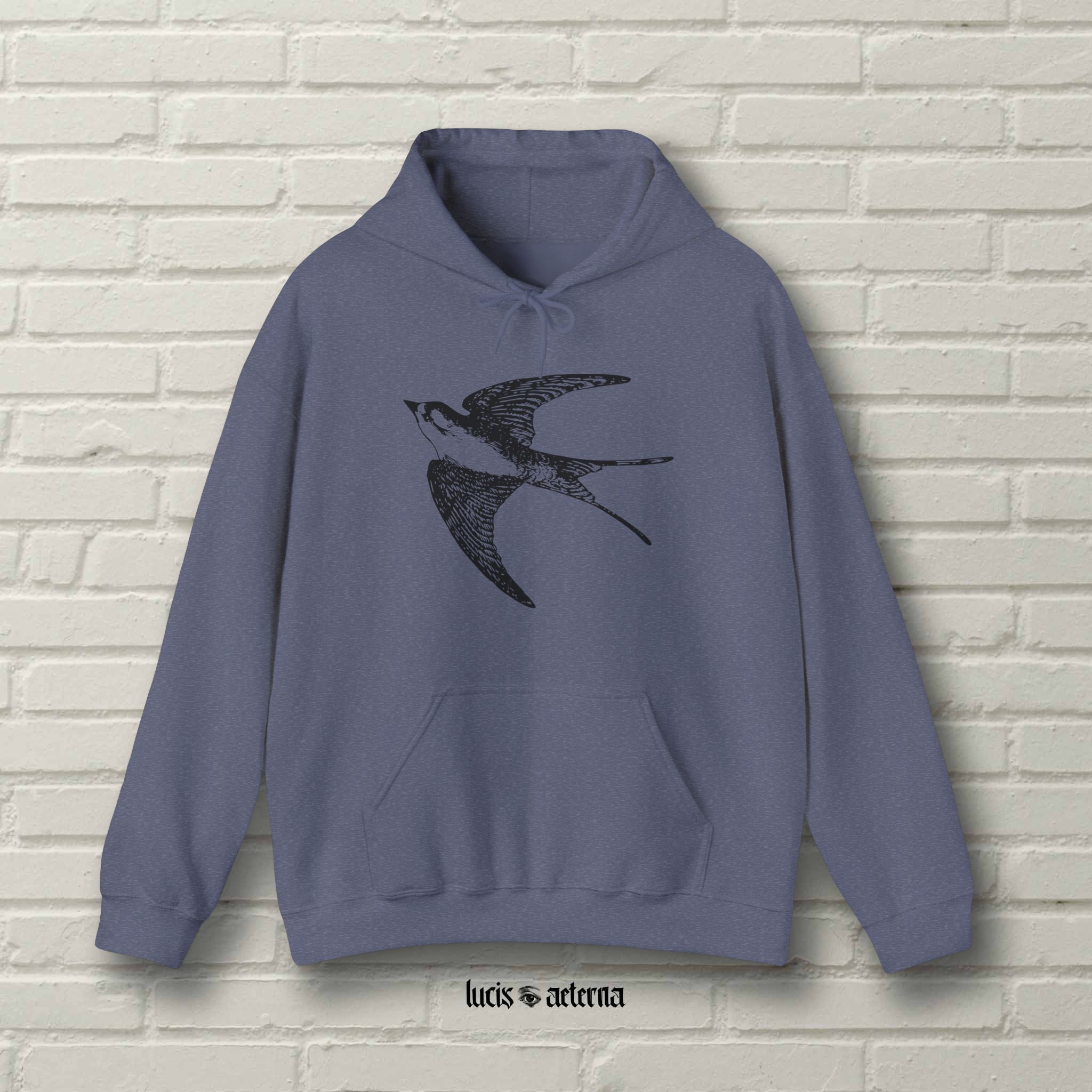 Vintage Swallow Engraving - Unisex Heavy Blend Hooded Sweatshirt